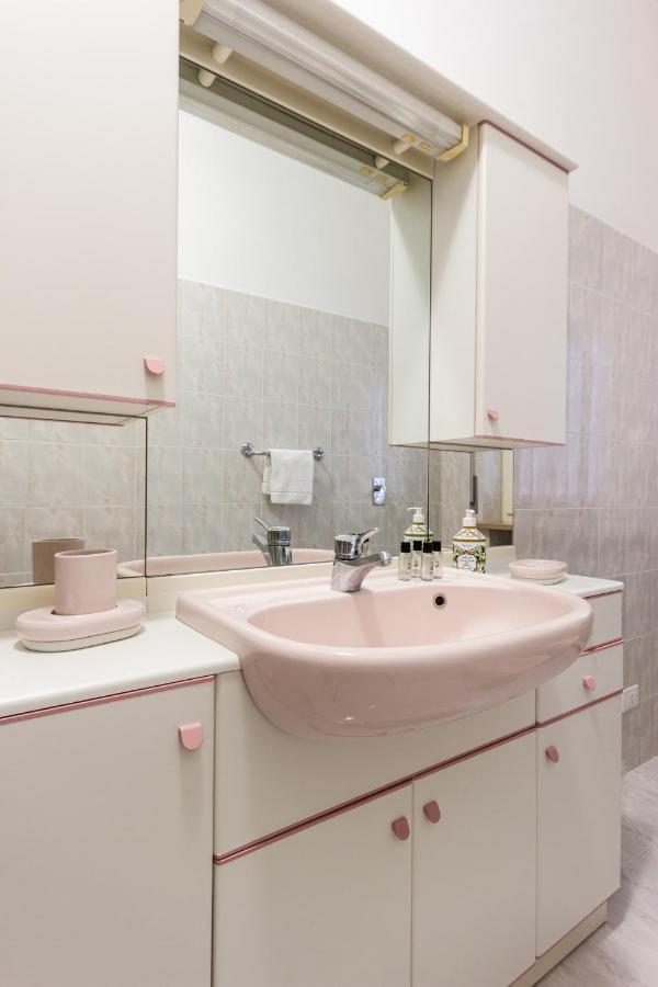 Flower Apartment Mantova Exterior photo